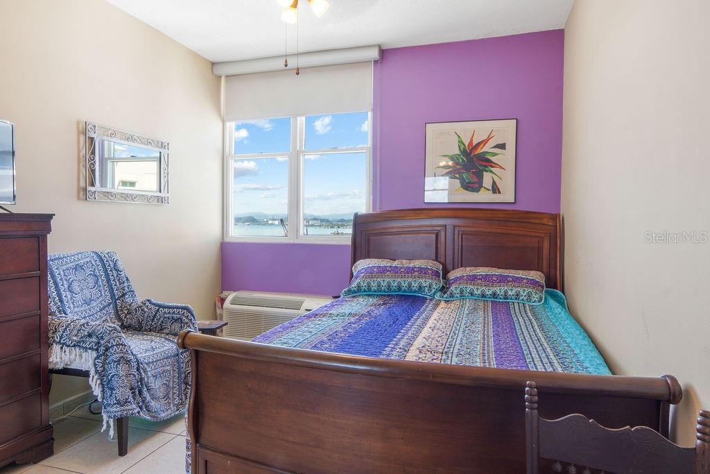 100 CALLE DEL MUELLE CAPITOLIO PLAZA #21001