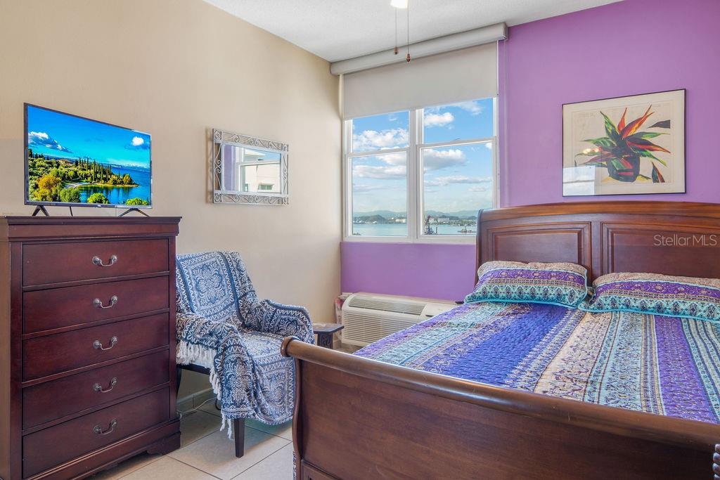 100 CALLE DEL MUELLE CAPITOLIO PLAZA #21001