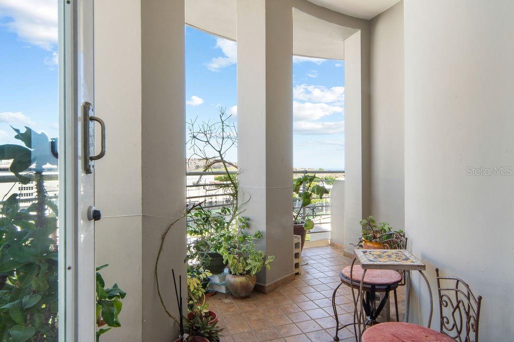 100 CALLE DEL MUELLE CAPITOLIO PLAZA #21001