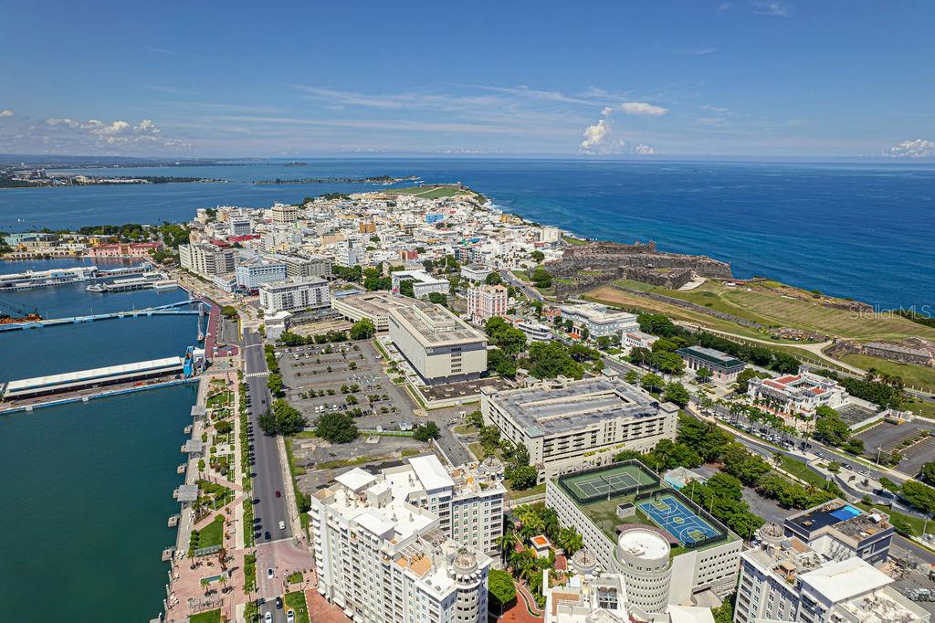 100 CALLE DEL MUELLE CAPITOLIO PLAZA #21001