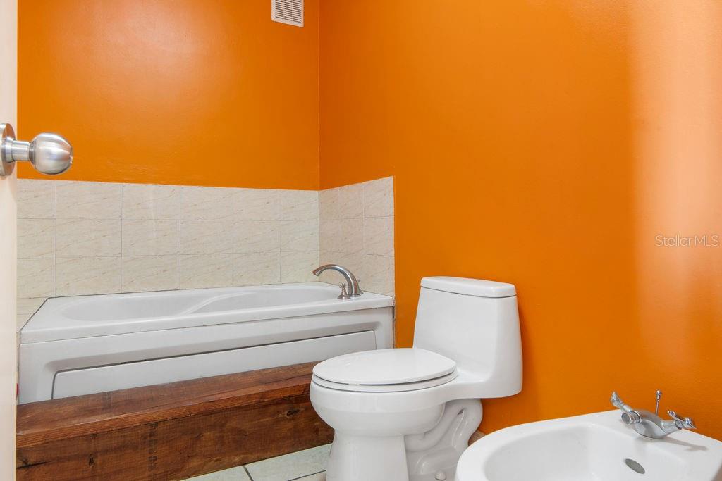 100 CALLE DEL MUELLE CAPITOLIO PLAZA #21001