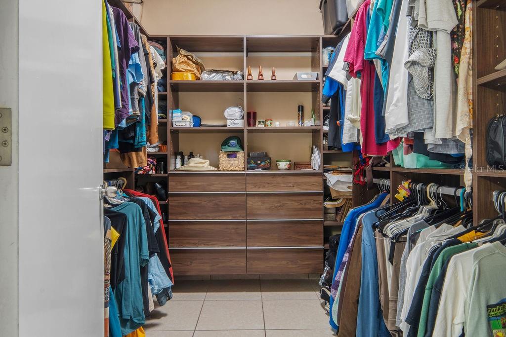 100 CALLE DEL MUELLE CAPITOLIO PLAZA #21001