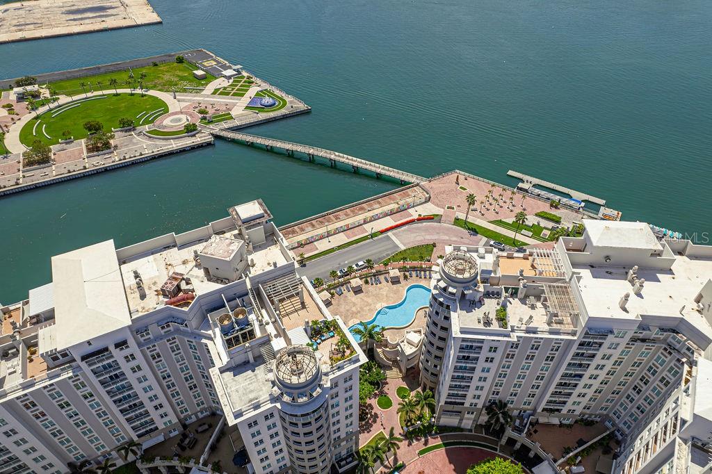 100 CALLE DEL MUELLE CAPITOLIO PLAZA #21001