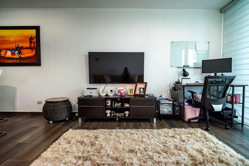 3409 AVE. ISLA VERDE #306