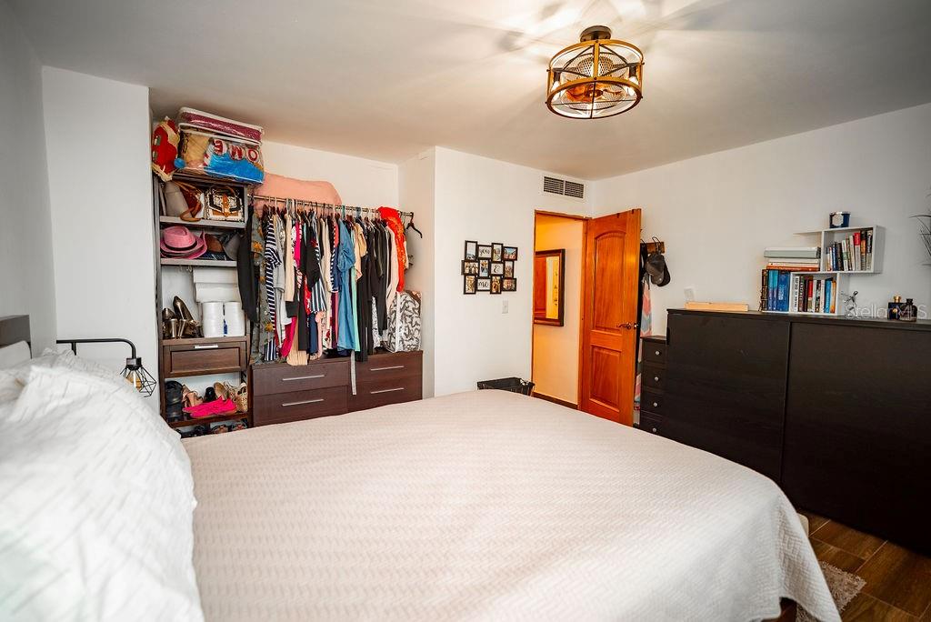 3409 AVE. ISLA VERDE #306