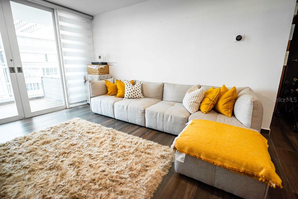 3409 AVE. ISLA VERDE #306