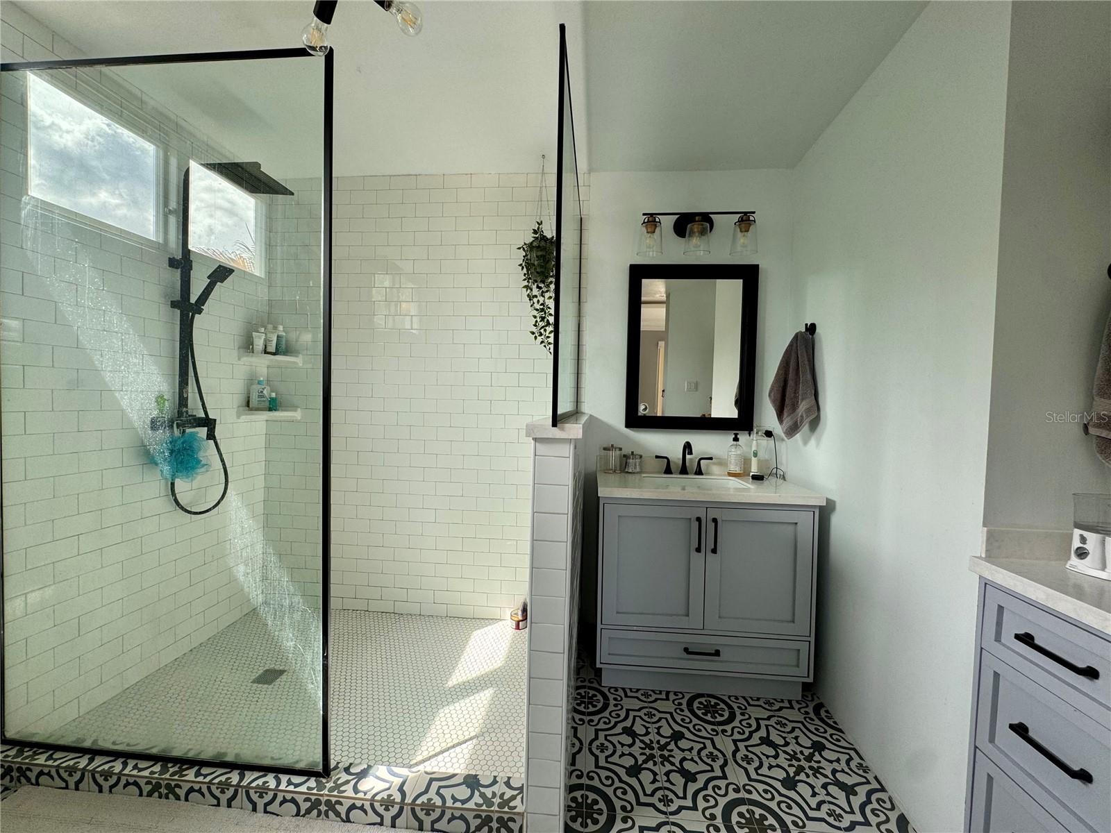 173 CAMINO DE LOS JAZMINES