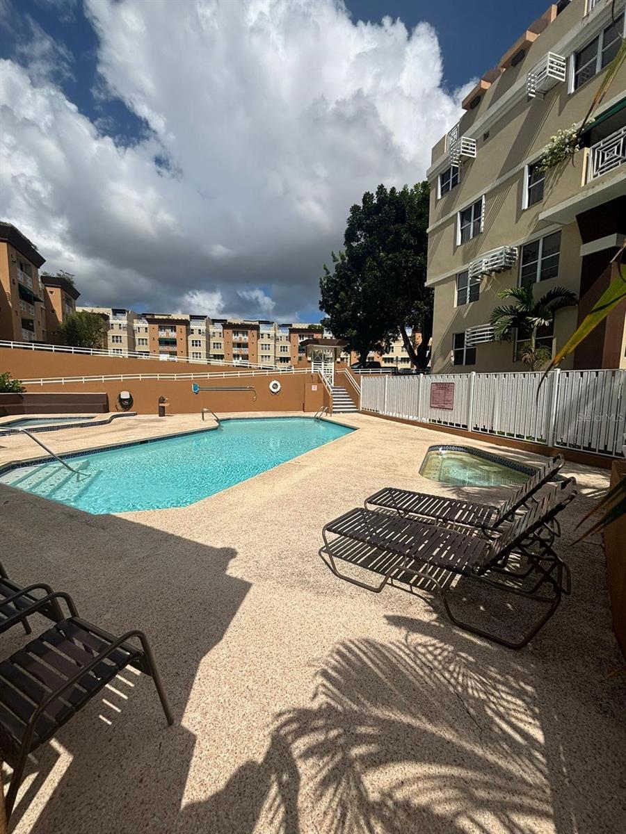 Ave Lopategui VILLAS DE PARKVILLE 2 #EF-3