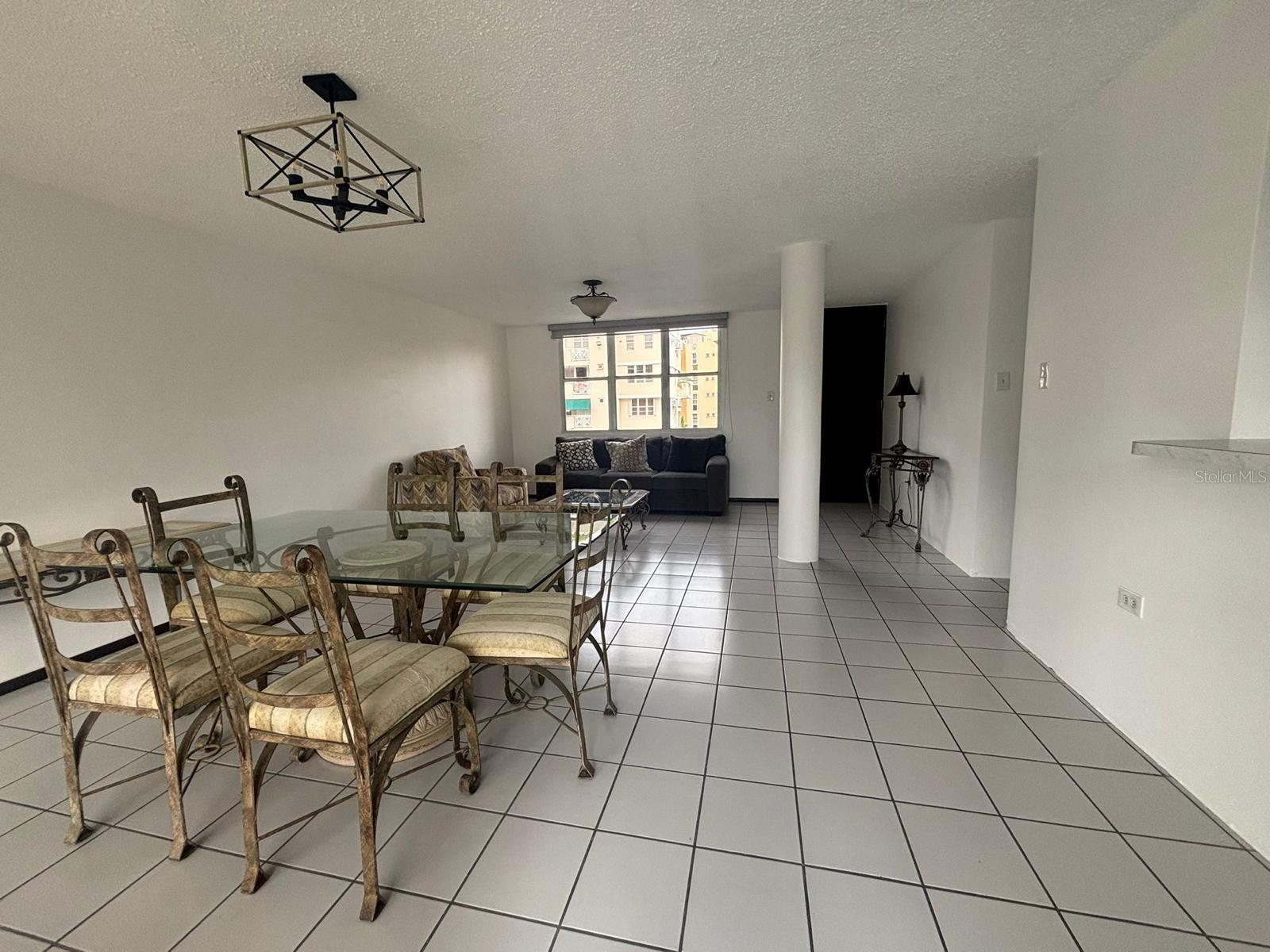 Ave Lopategui VILLAS DE PARKVILLE 2 #EF-3