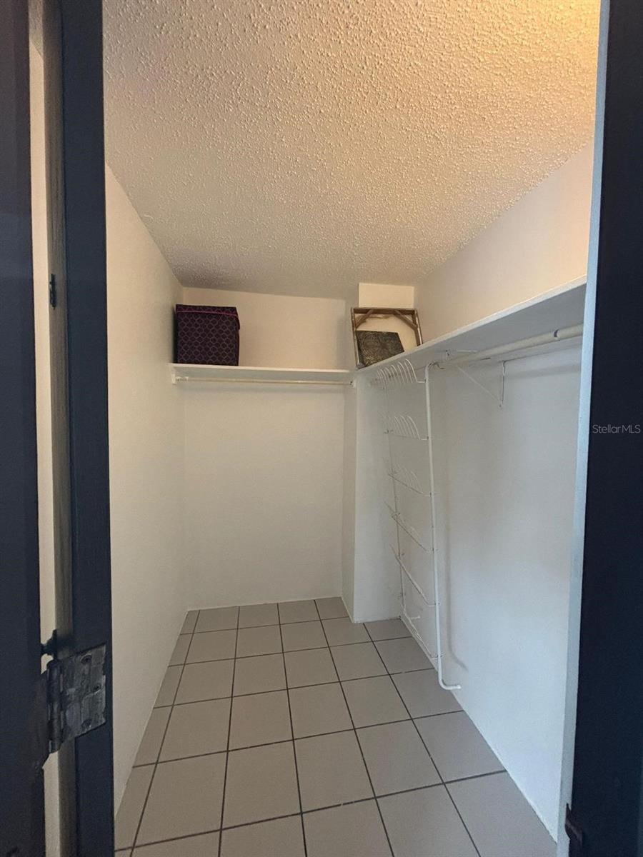 Ave Lopategui VILLAS DE PARKVILLE 2 #EF-3