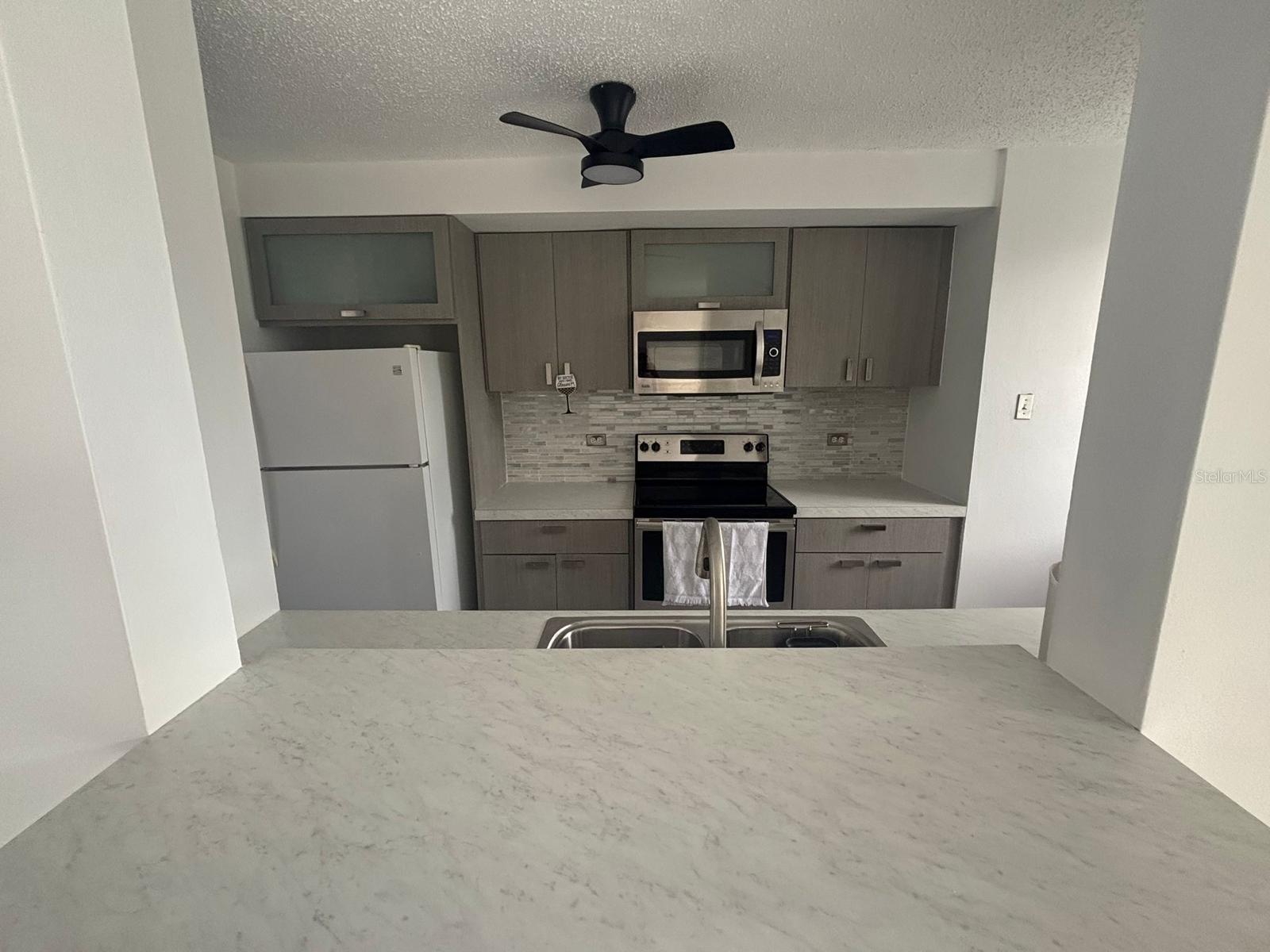 Ave Lopategui VILLAS DE PARKVILLE 2 #EF-3