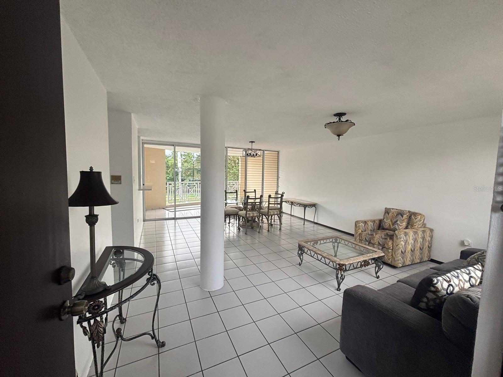 Ave Lopategui VILLAS DE PARKVILLE 2 #EF-3