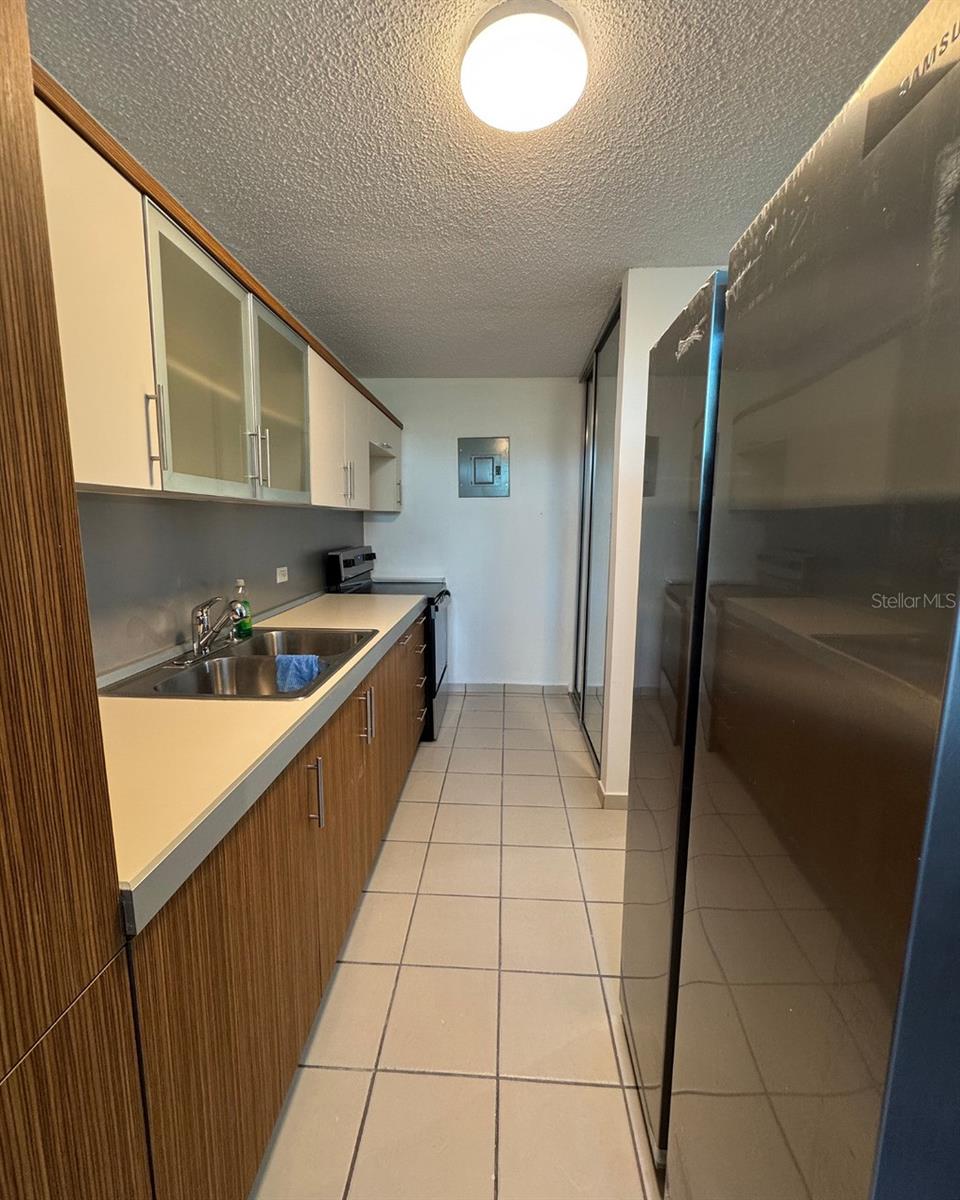 17 CALLE REGINA MEDINA COND. ATRIUM PARK #Apt. A-308