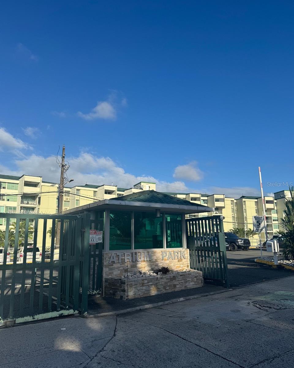 17 CALLE REGINA MEDINA COND. ATRIUM PARK #Apt. A-308