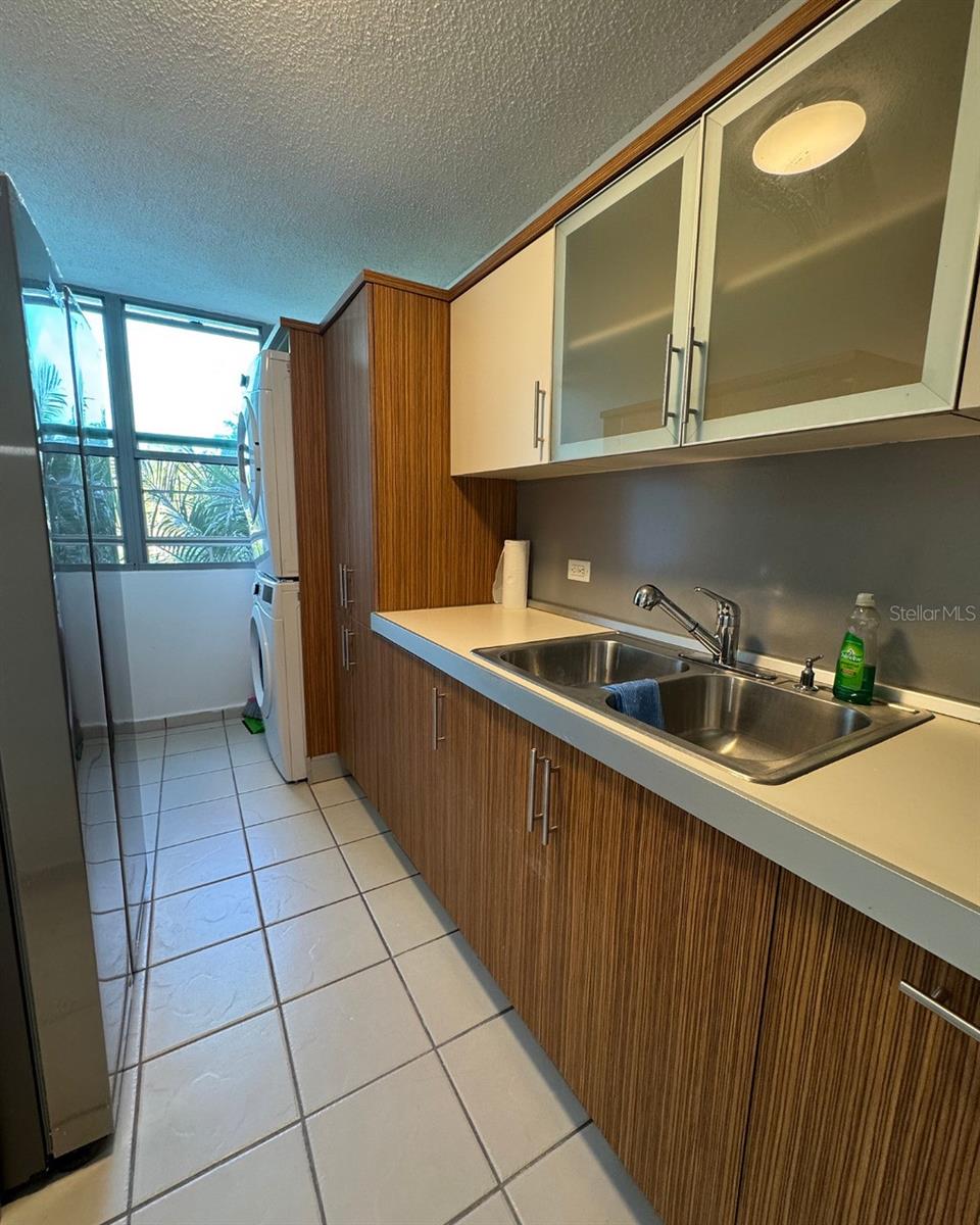 17 CALLE REGINA MEDINA COND. ATRIUM PARK #Apt. A-308