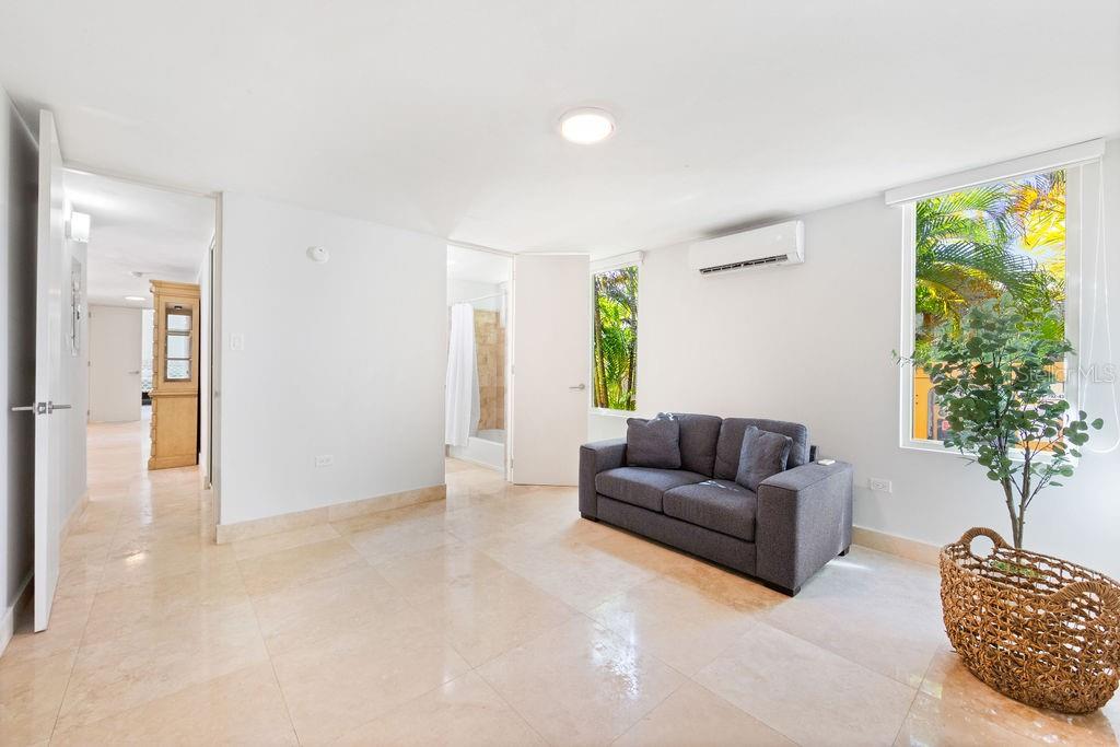 327 CAMINO DEL GUAMA