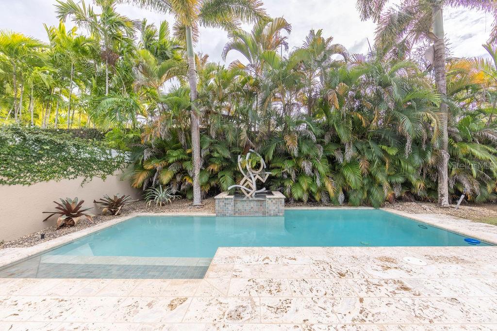 327 CAMINO DEL GUAMA