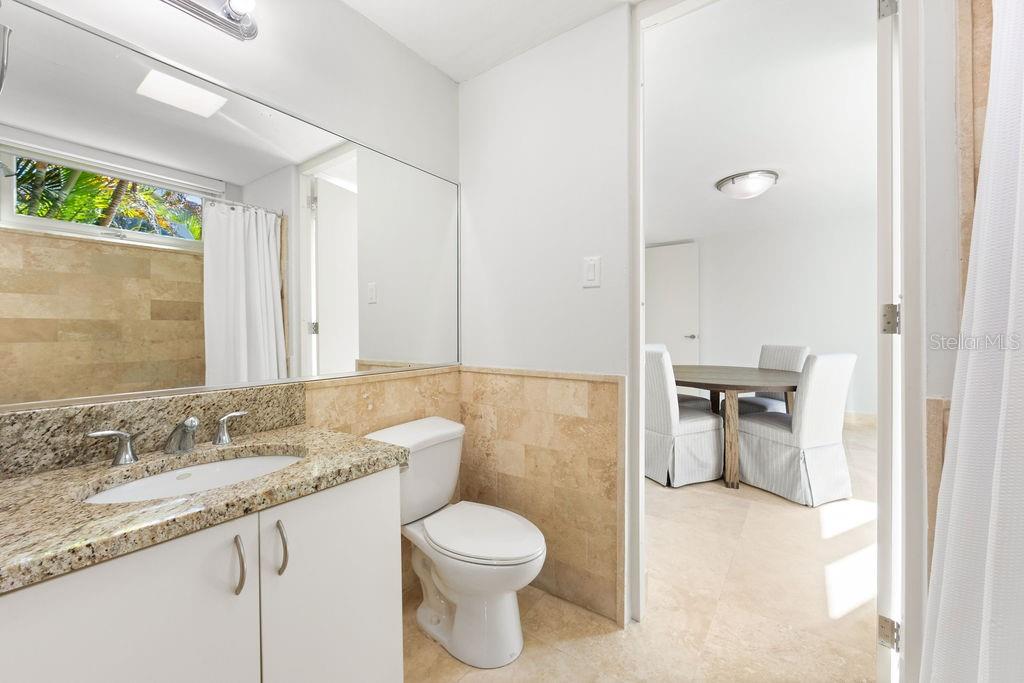 327 CAMINO DEL GUAMA