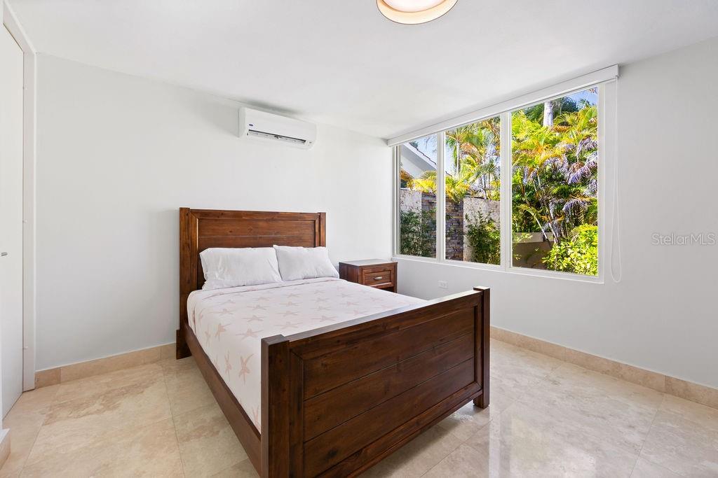 327 CAMINO DEL GUAMA