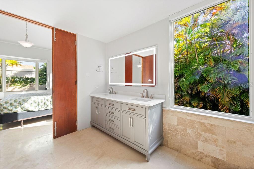 327 CAMINO DEL GUAMA