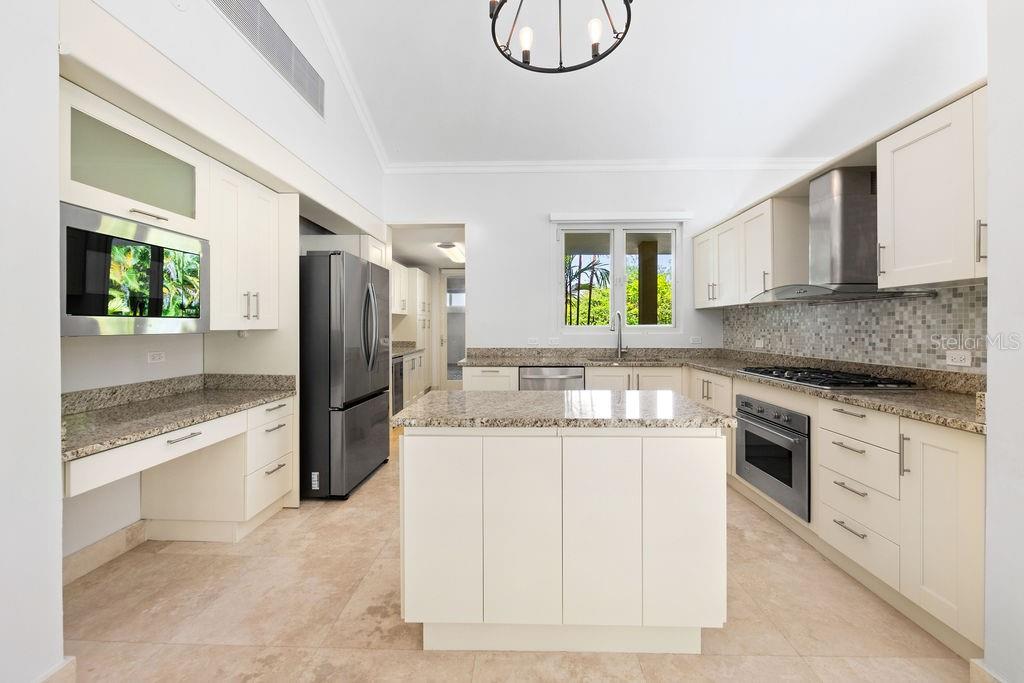 327 CAMINO DEL GUAMA