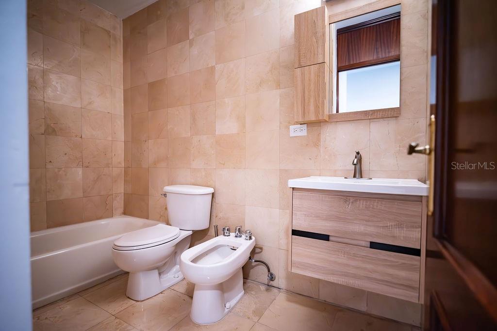 1010 CALLE ORQUID #601