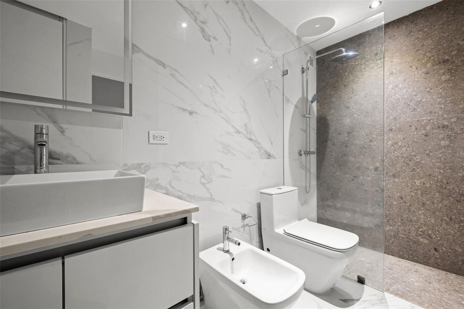 1010 CALLE ORQUID #1106