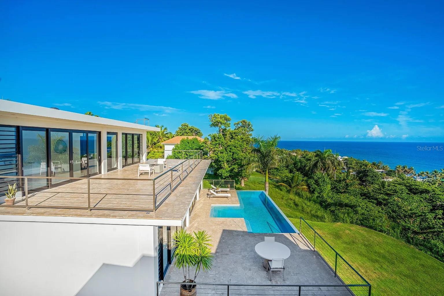 Carr 413 CALLE COLINA LINDA BO. PUNTAS