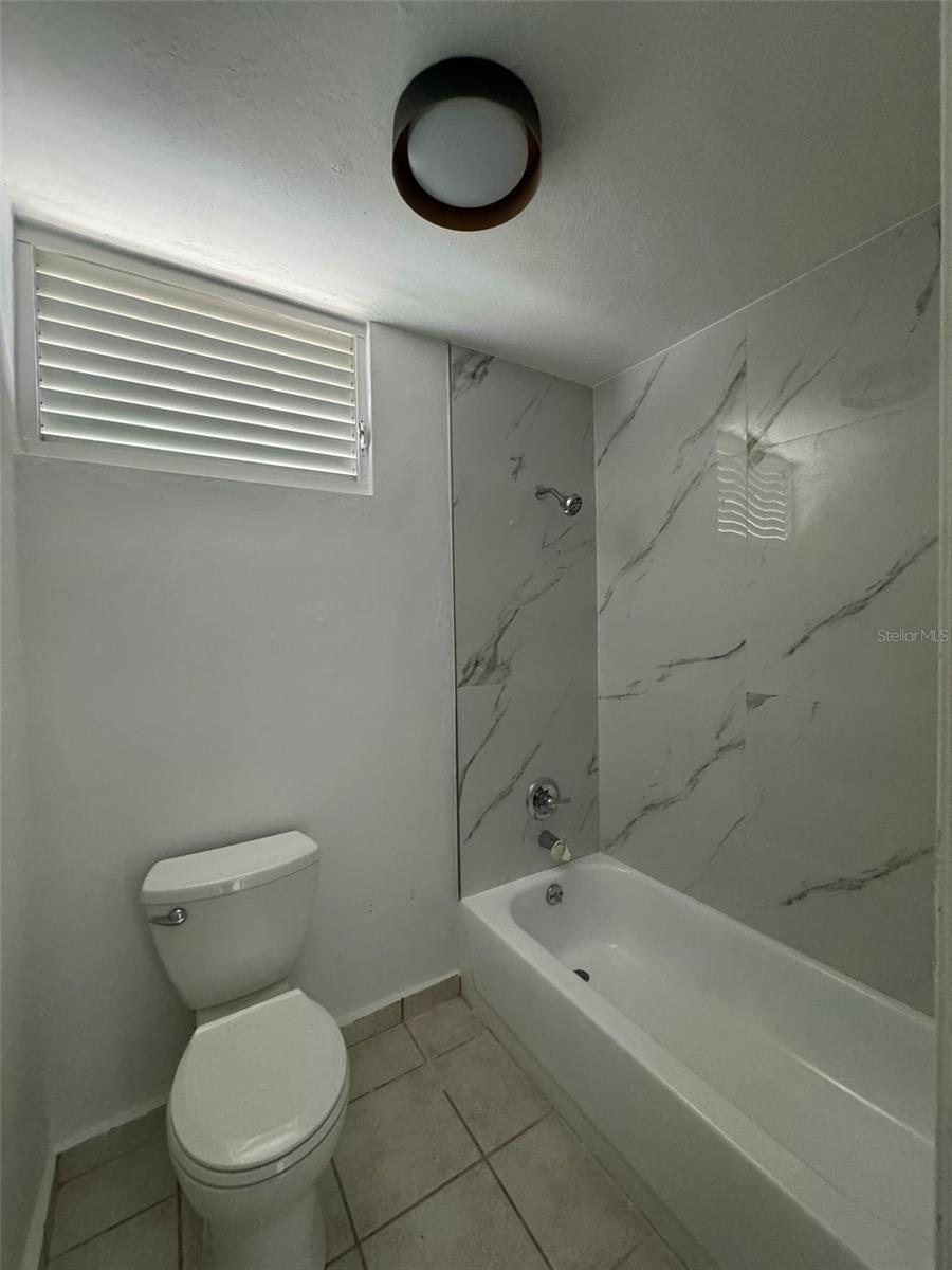 29 CALLE BASILIO CATALA #210