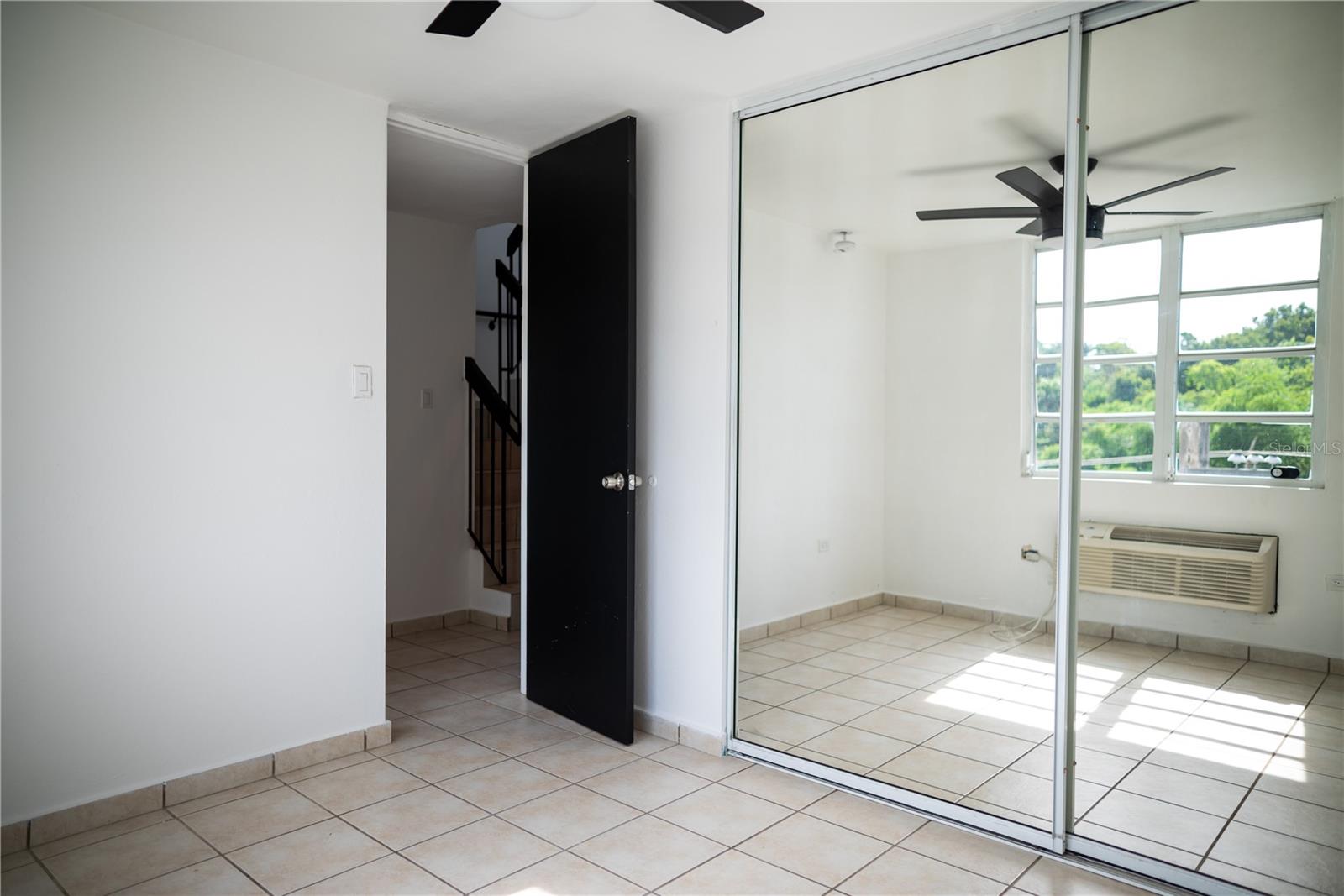 29 CALLE BASILIO CATALA #210