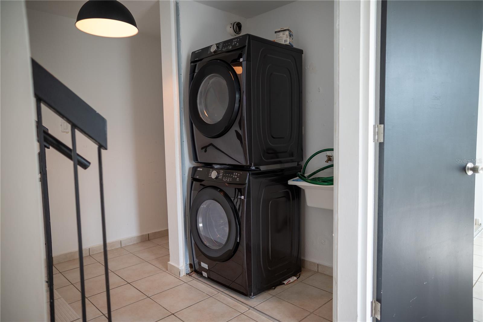 29 CALLE BASILIO CATALA #210