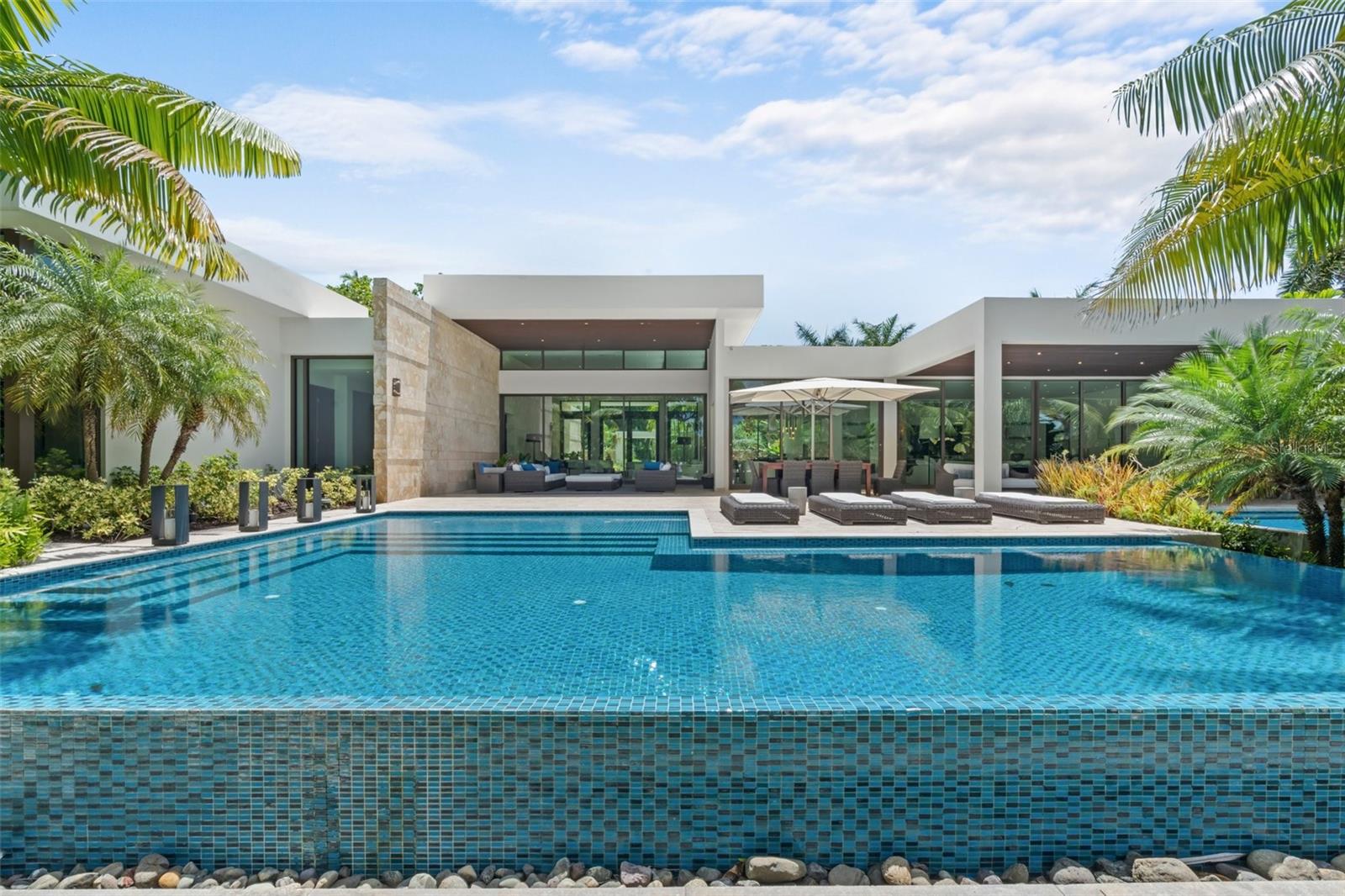 2200 DORADO BEACH DR #3