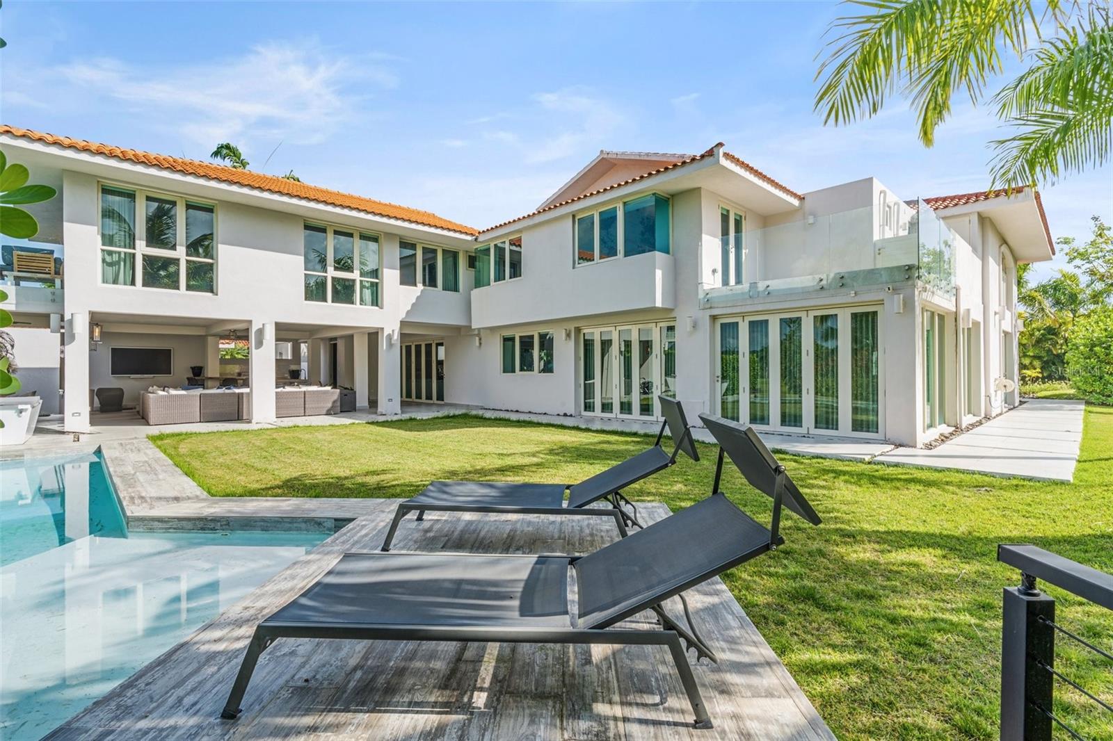 427 DORADO BEACH EAST