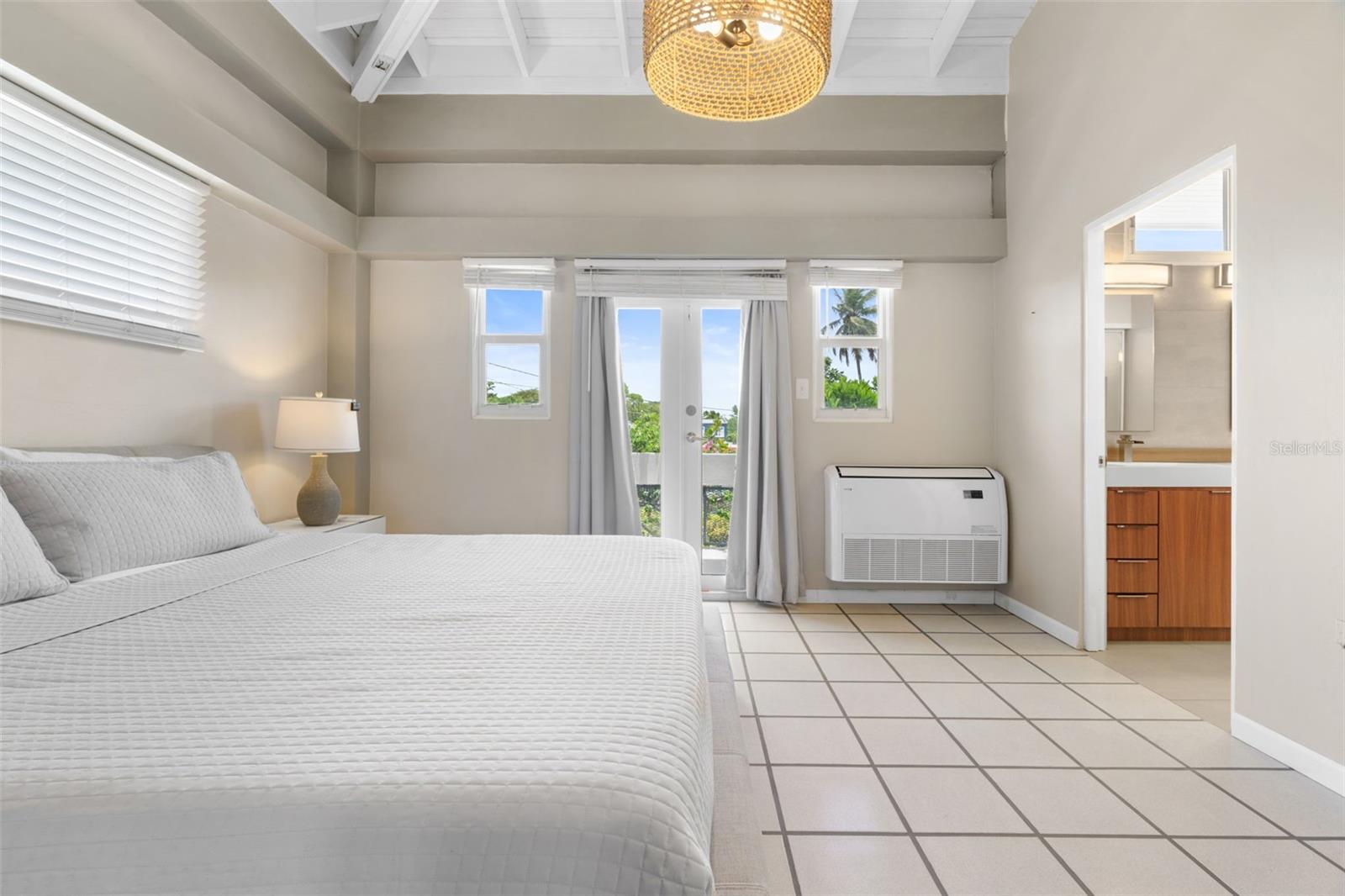 40 PASEO LA BALANDRA CERRO GORDO