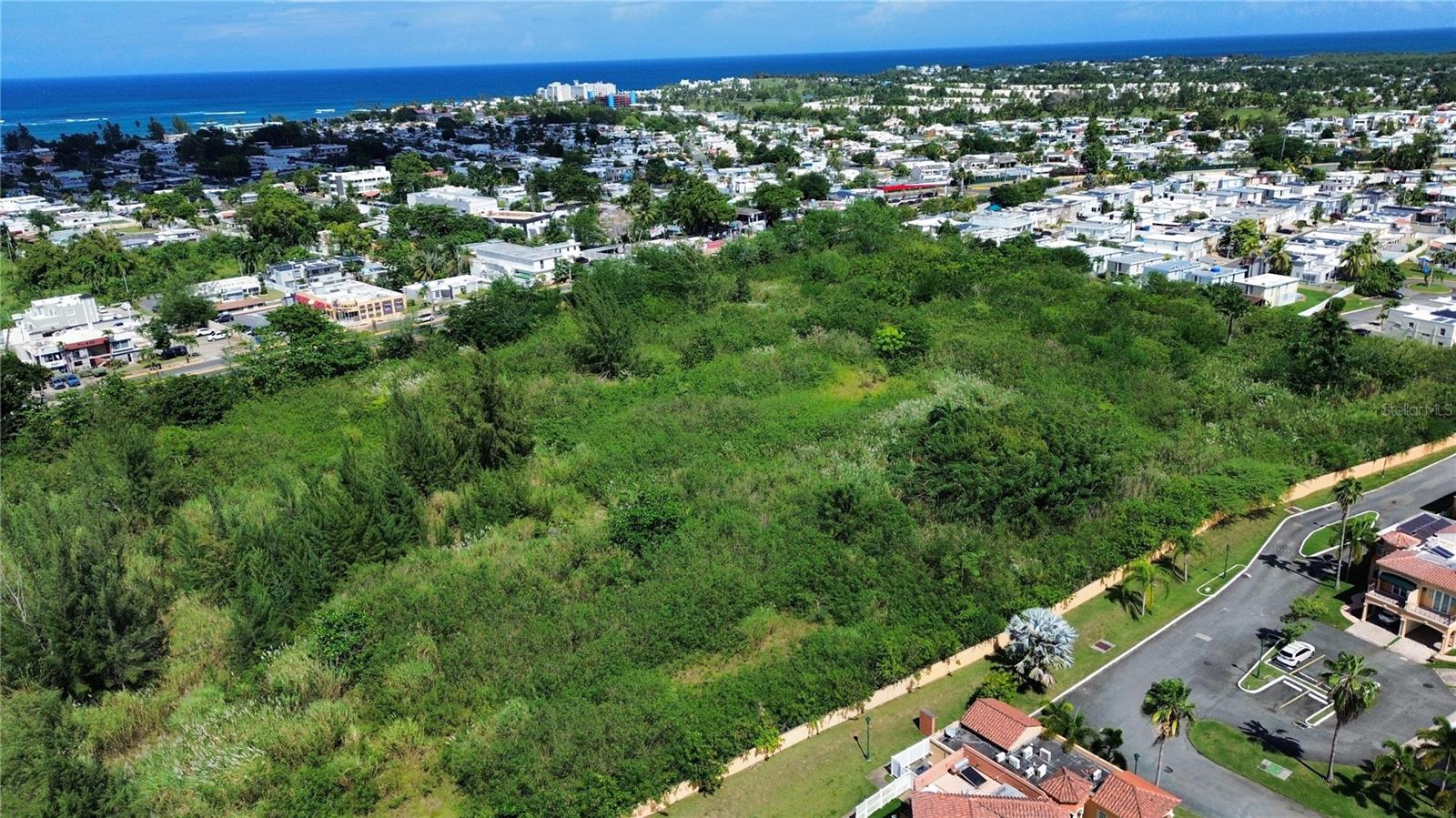 BO HIGUILLAR CARR. 695 KM. 3.2