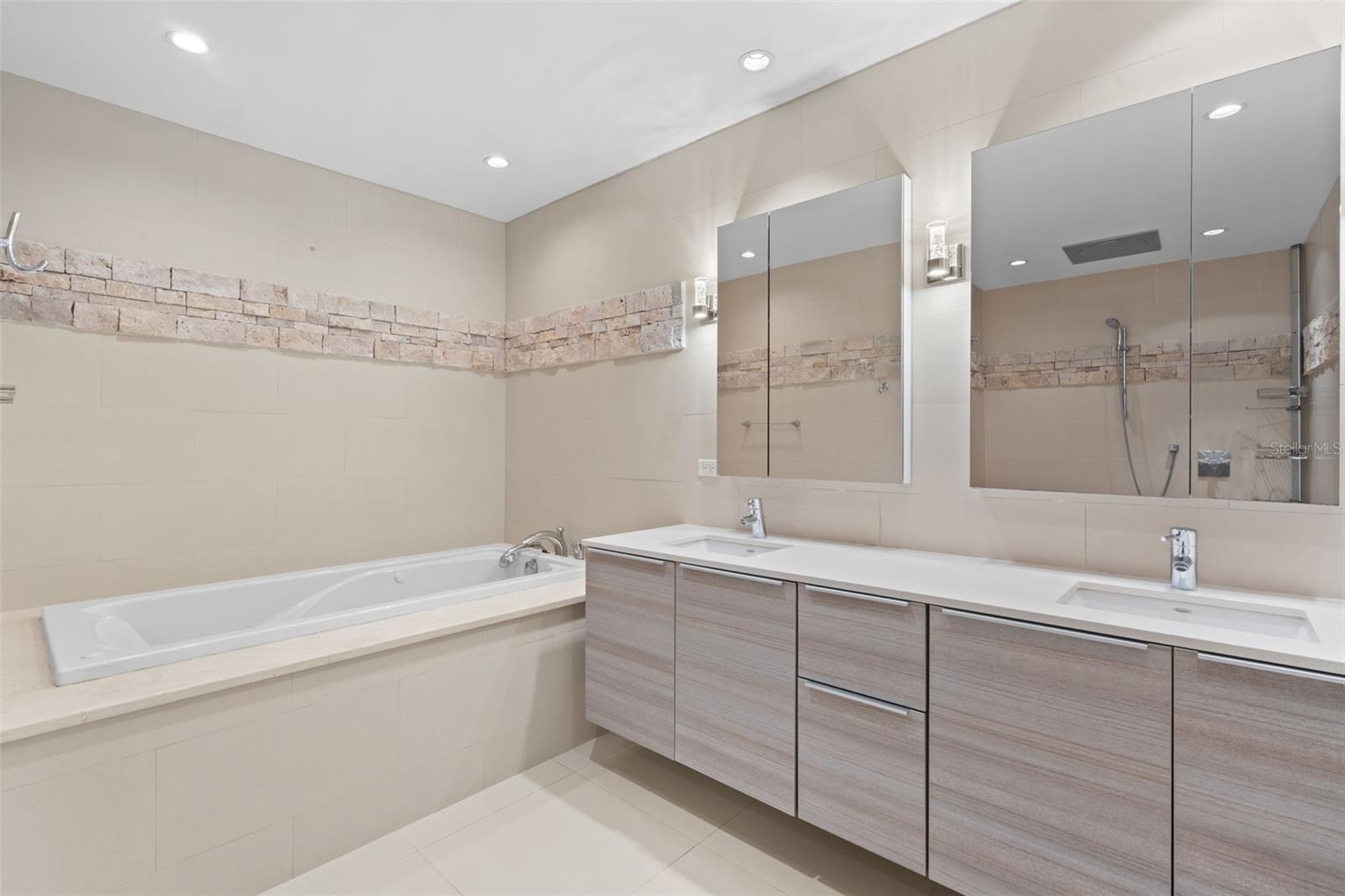 Bahia Beach Resort LAS VENTANAS II #104