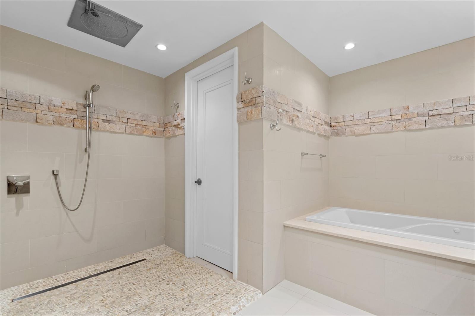 Bahia Beach Resort LAS VENTANAS II #104