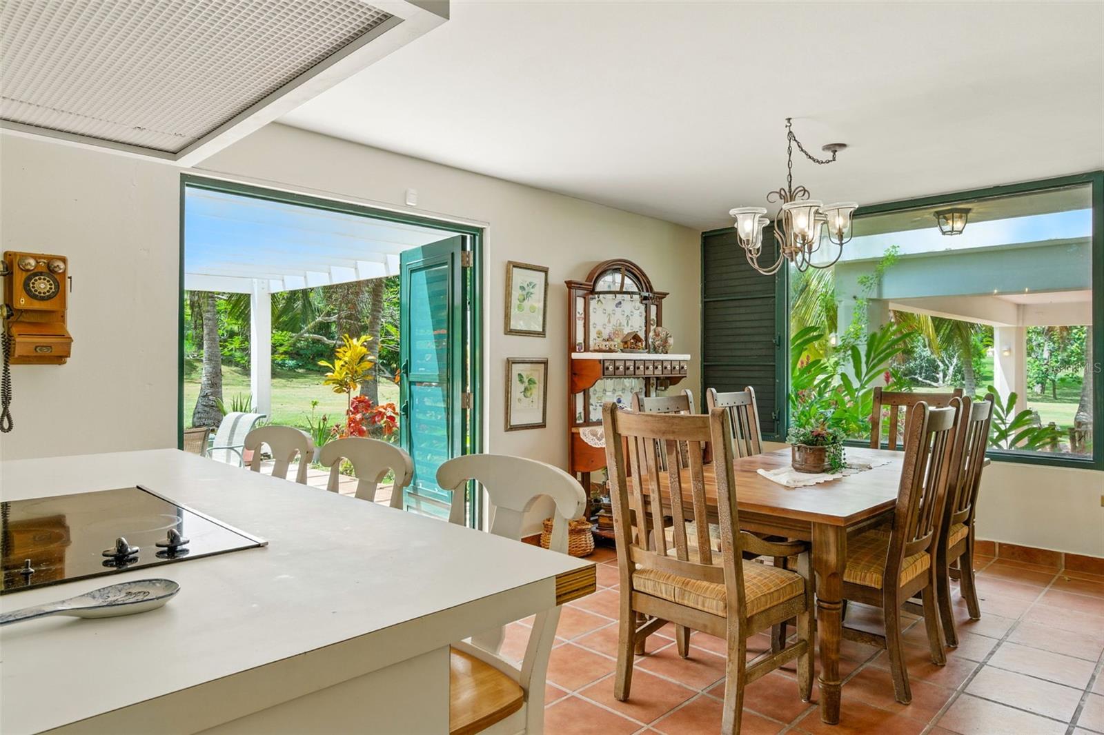 6 HACIENDA MARGARITA