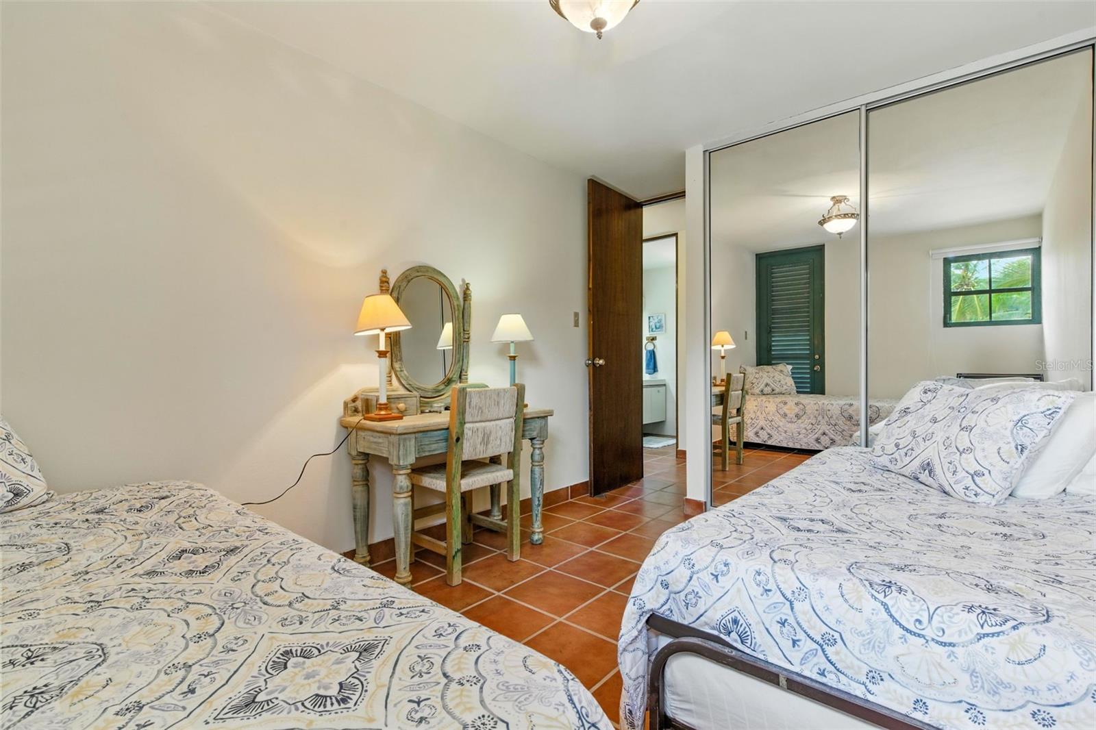 6 HACIENDA MARGARITA