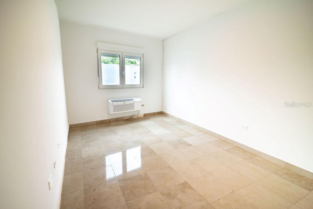 1010 CALLE ORQUID #102