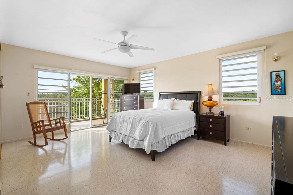 307 Km 4.8 BUYE BO PEDERNALES