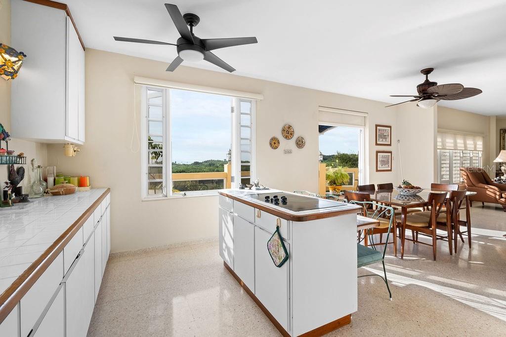 307 Km 4.8 BUYE BO PEDERNALES