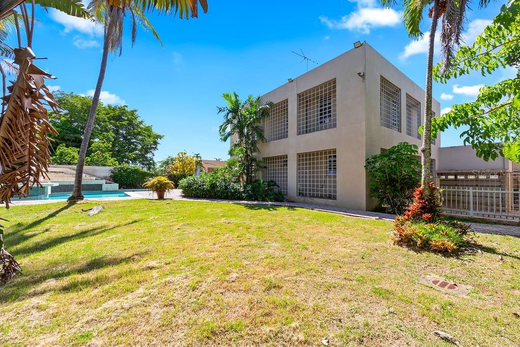 URB. SANTA MARIA 1906 CLL ORQUIDEA