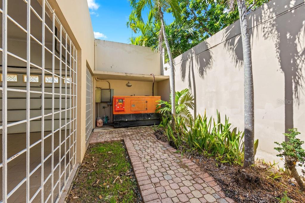 URB. SANTA MARIA 1906 CLL ORQUIDEA