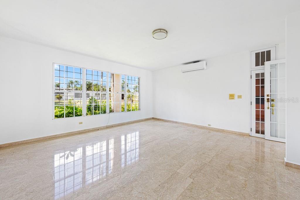 URB. SANTA MARIA 1906 CLL ORQUIDEA