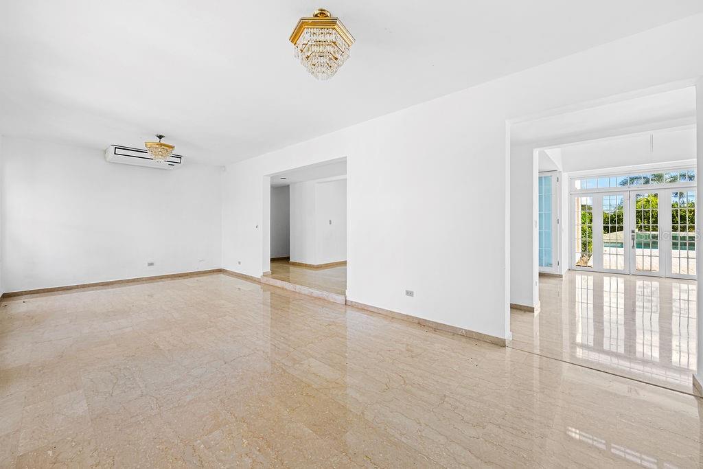 URB. SANTA MARIA 1906 CLL ORQUIDEA