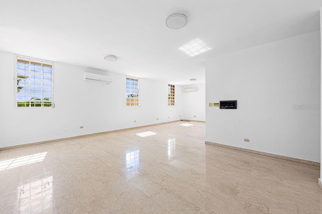 URB. SANTA MARIA 1906 CLL ORQUIDEA