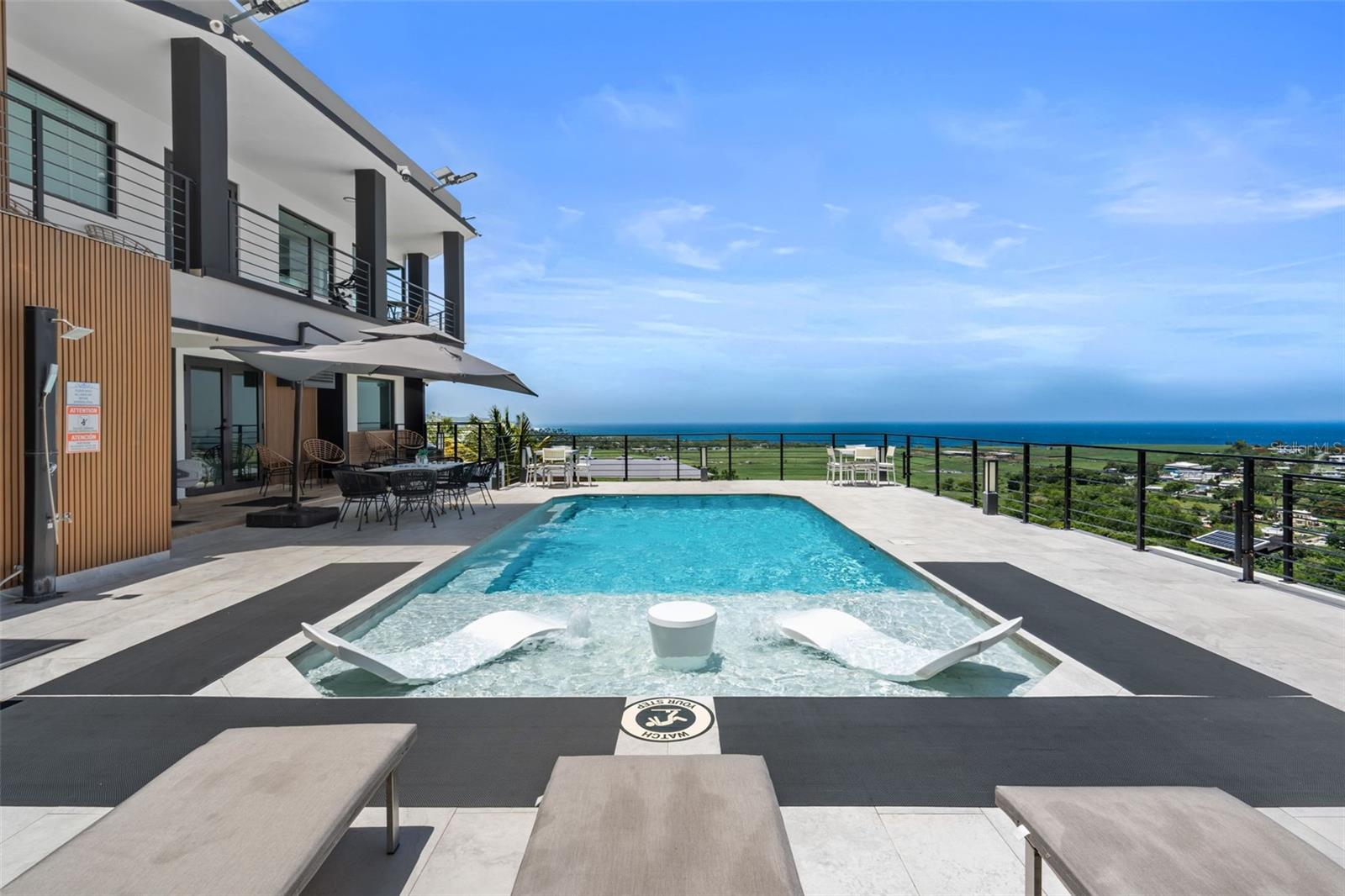 CARR. 2 KM. 94.0 QUINTAS DE CAMUY INT. BO. YEGUADA