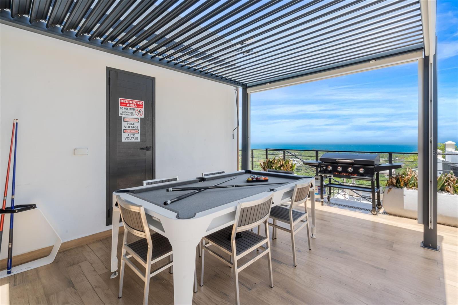 CARR. 2 KM. 94.0 QUINTAS DE CAMUY INT. BO. YEGUADA