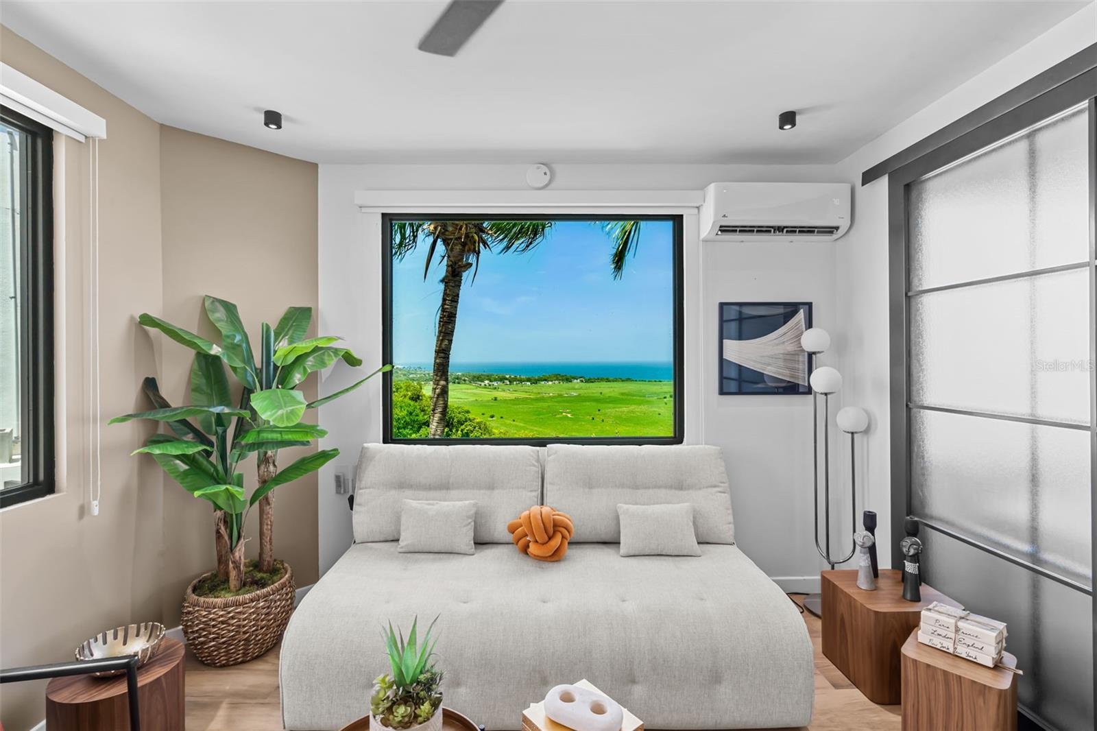 CARR. 2 KM. 94.0 QUINTAS DE CAMUY INT. BO. YEGUADA